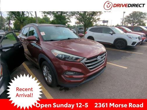 Ruby Wine 2016 Hyundai TUCSON SE