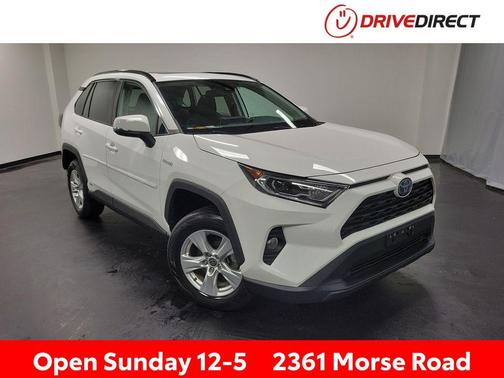 Super White 2021 Toyota RAV4 Hybrid XLE