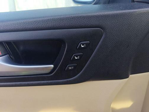 Blizzard Pearl 2016 Toyota Highlander Limited