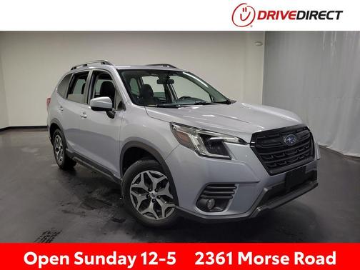 Ice Silver Metallic 2023 Subaru Forester Premium