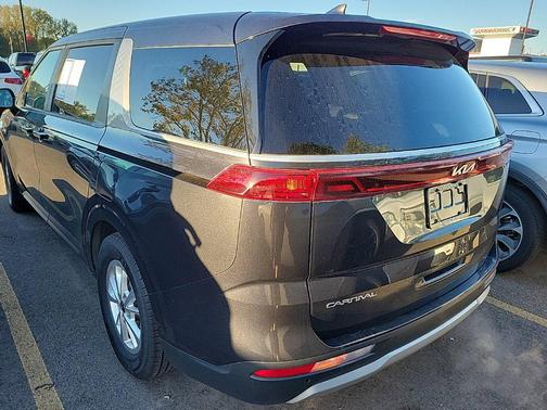 Panthera Metal 2024 Kia Carnival LX