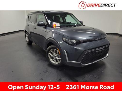 Gravity Gray 2025 Kia Soul LX