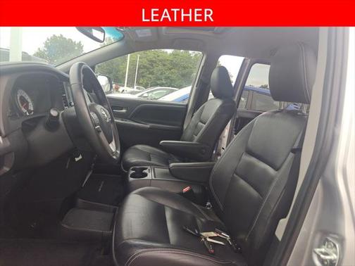 2015 Toyota Sienna SE