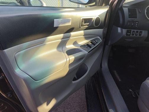 2015 Toyota Tacoma Base