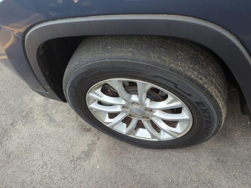 Slate Blue Pearlcoat 2020 Jeep Cherokee Latitude