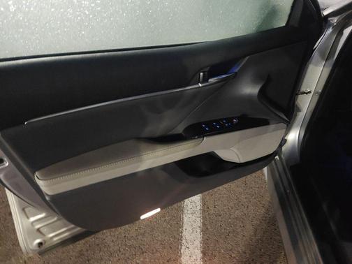 2019 Toyota Camry XLE