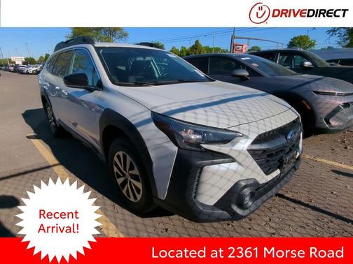 Crystal White Pearl 2023 Subaru Outback Premium