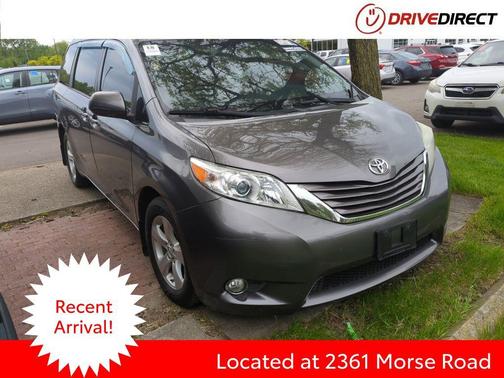 Predawn Gray Mica 2017 Toyota Sienna LE