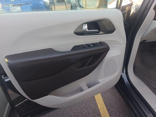 2019 Chrysler Pacifica Touring Plus