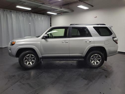 2023 Toyota 4Runner TRD Off Road