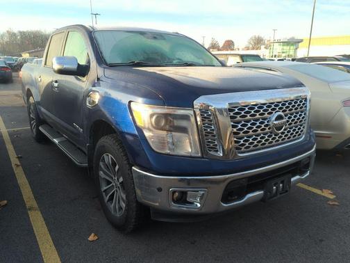 2017 Nissan Titan SL