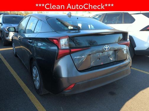 2019 Toyota Prius LE