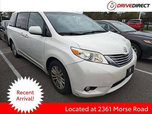 2017 Toyota Sienna XLE