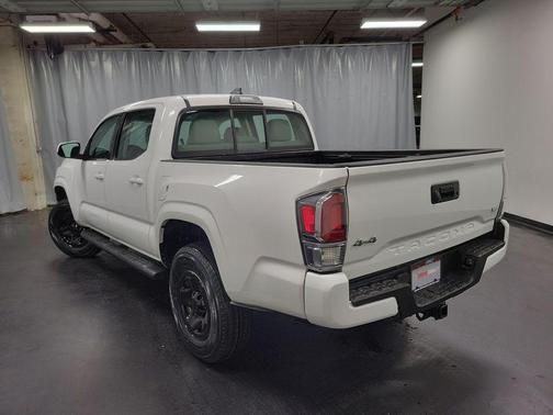 2018 Toyota Tacoma SR