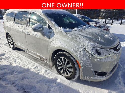 2020 Chrysler Pacifica Hybrid Limited