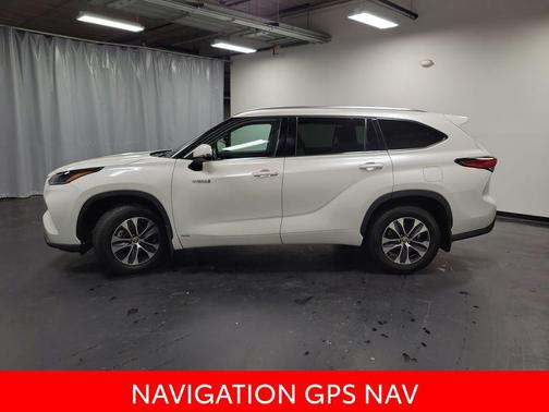 2021 Toyota Highlander Hybrid XLE