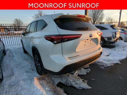 2021 Toyota Highlander Hybrid XLE