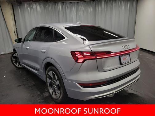 2022 Audi e-tron Sportback S line Prestige