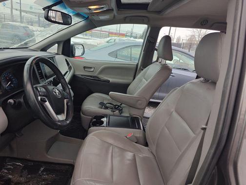 2017 Toyota Sienna Limited