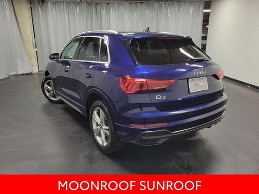 2022 Audi Q3 45 S line Premium