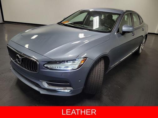 Mussel Blue Metallic 2017 Volvo S90 T6 Inscription