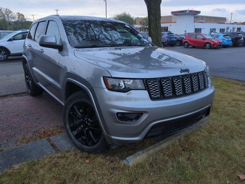 2017 Jeep Grand Cherokee Altitude