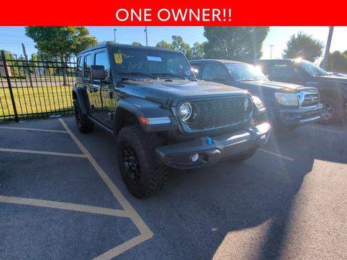 Granite Crystal Metallic Clearcoat 2024 Jeep Wrangler 4xe Willys