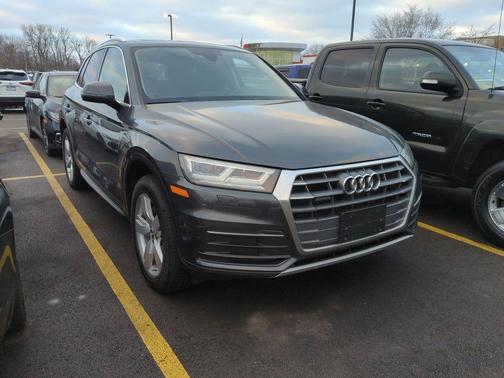 2019 Audi Q5 2.0T Premium Plus