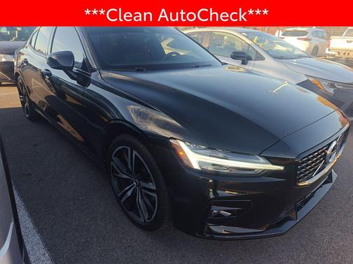 2021 Volvo S60 T5 R-Design