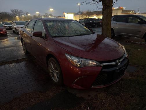 2017 Toyota Camry SE