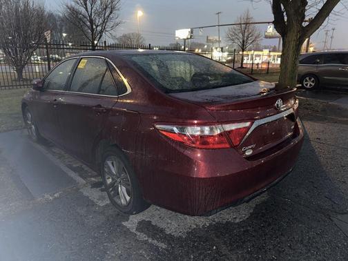 2017 Toyota Camry SE