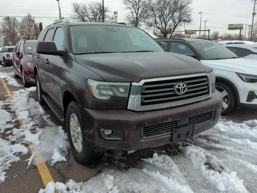 2018 Toyota Sequoia SR5