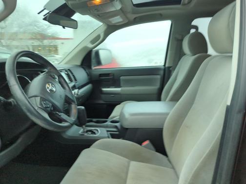 2018 Toyota Sequoia SR5