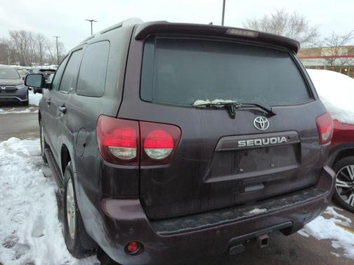 2018 Toyota Sequoia SR5