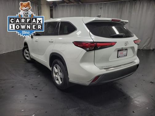 2022 Toyota Highlander L