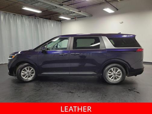 2022 Kia Carnival LXS