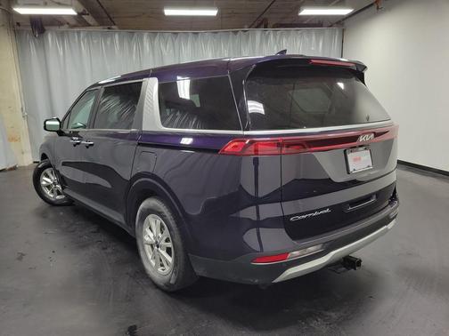 2022 Kia Carnival LXS