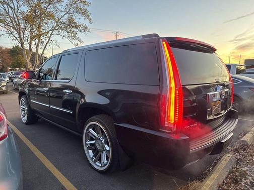 2013 Cadillac Escalade ESV Platinum Edition