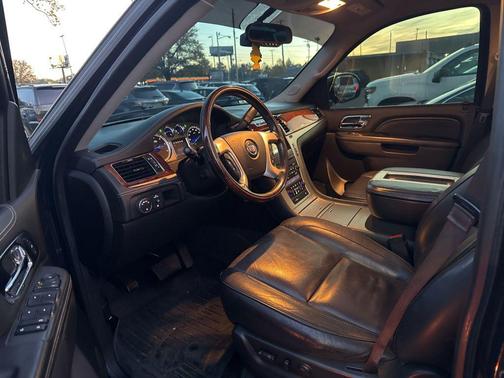 2013 Cadillac Escalade ESV Platinum Edition