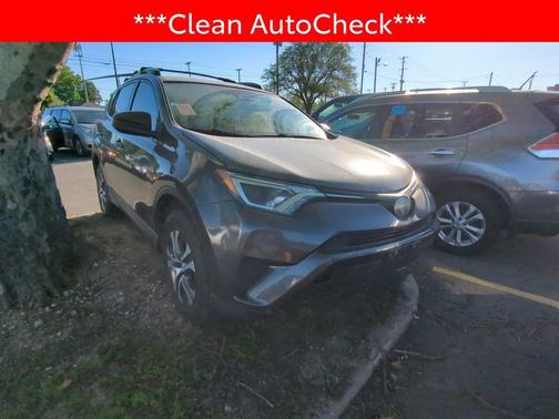 Magnetic Gray Metallic 2018 Toyota RAV4 LE