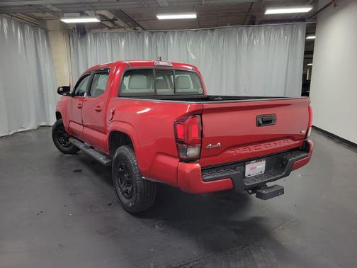2018 Toyota Tacoma SR