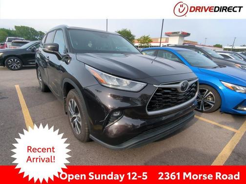 Opulent Amber 2020 Toyota Highlander XLE