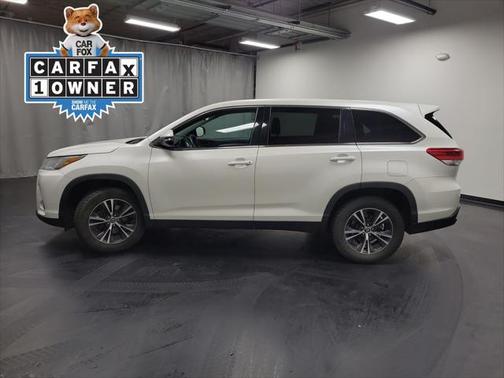 2019 Toyota Highlander LE I4