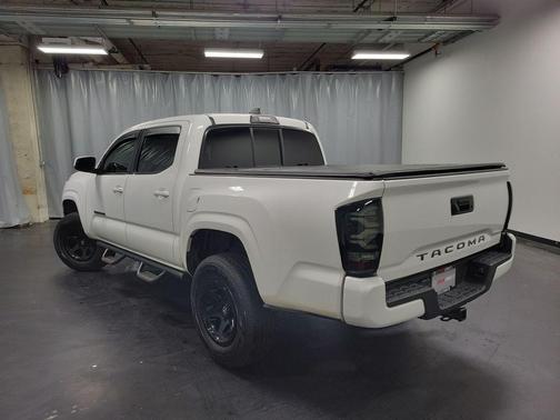 2019 Toyota Tacoma SR