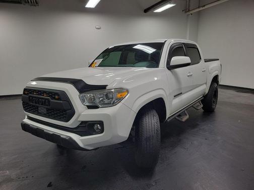 2019 Toyota Tacoma SR