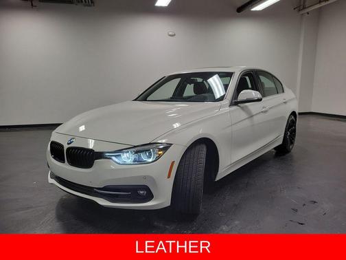 Alpine White 2018 BMW 330 xDrive