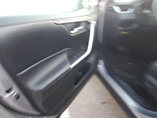 Silver Sky Metallic 2025 Toyota RAV4 XLE