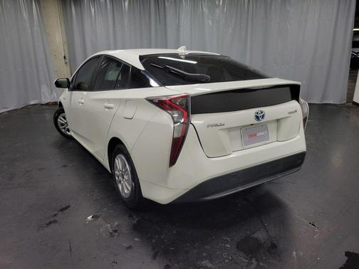 2016 Toyota Prius Two