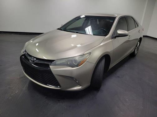Creme Brulee 2017 Toyota Camry SE