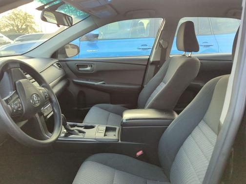 2016 Toyota Camry Hybrid LE